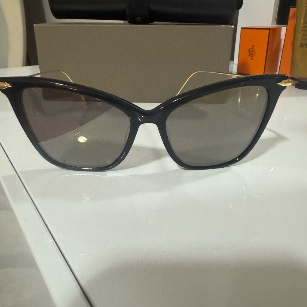 DITA Black Cat-Eye Sunglasses with Glossy Finish